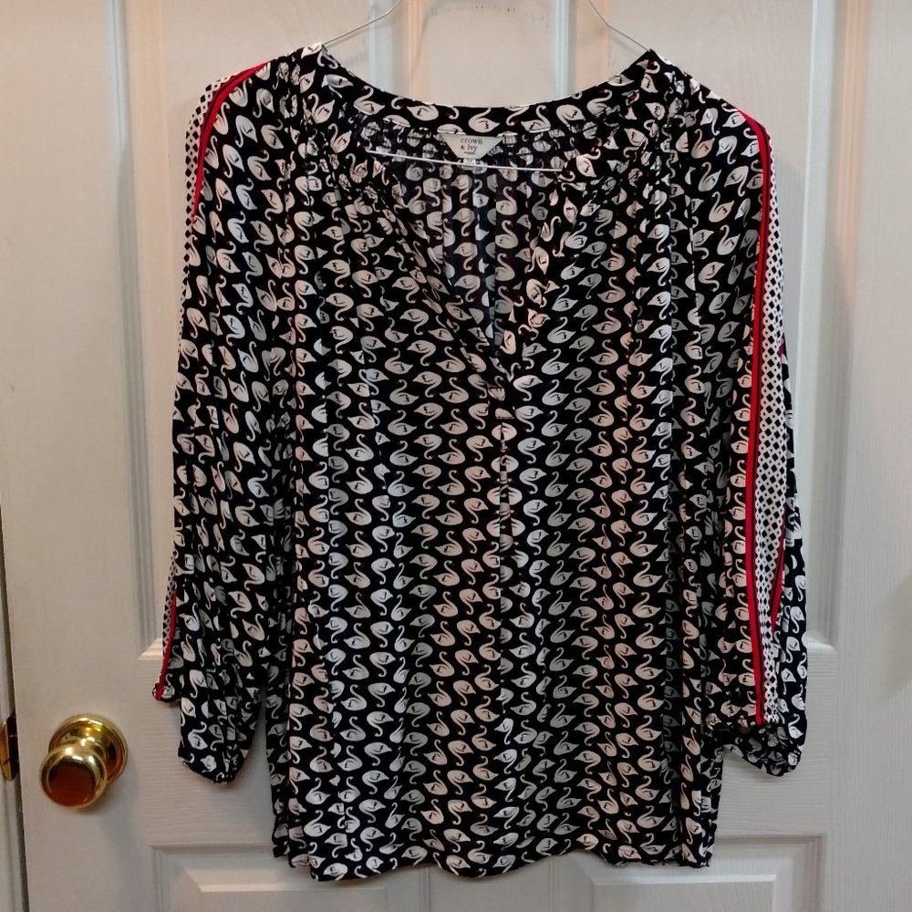 NWOT -- Women's Crown & Ivy Top -- Plus Size 3X